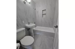 9805 N Central St, Portland, OR 97203 - Photo 10