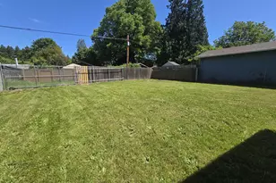 9805 N Central St, Portland, OR 97203 - Photo 12