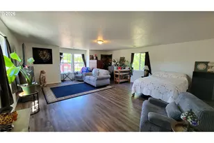 25206 Irenic Ave, Veneta, OR 97487 - Photo 16