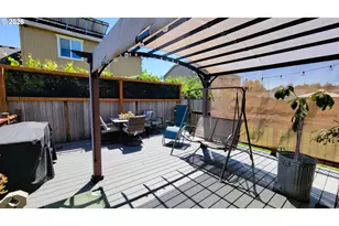 25206 Irenic Ave, Veneta, OR 97487 - Photo 18