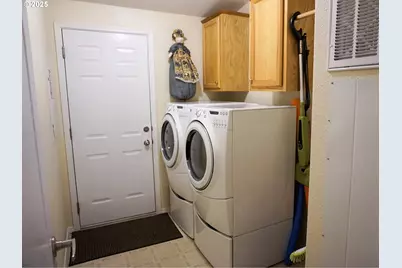 225 Knoll Terrace Dr, Canyonville, OR 97417 - Photo 28