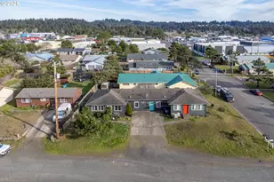 1218 NW Lake St, Newport, OR 97365 - Photo 2