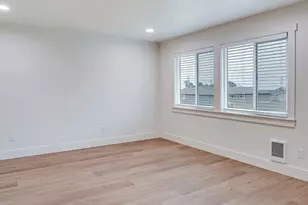 1218 NW Lake St, Newport, OR 97365 - Photo 16