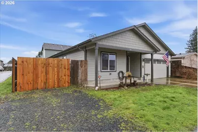 806 Wassom St, Lebanon, OR 97355 - Photo 2
