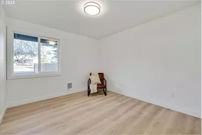 21800 SW Blaine St, Beaverton, OR 97003 - Photo 22