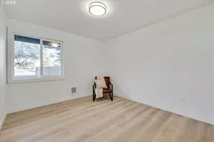 21800 SW Blaine St, Beaverton, OR 97003 - Photo 22