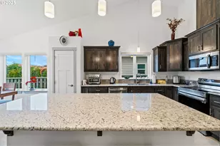 822 Spyglass Dr, Bandon, OR 97411 - Photo 14