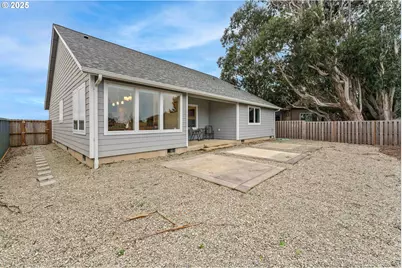 822 Spyglass Dr, Bandon, OR 97411 - Photo 30