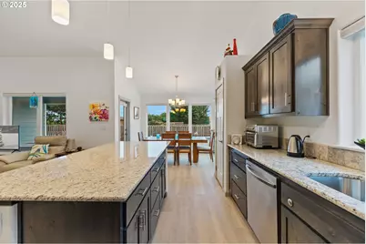 822 Spyglass Dr, Bandon, OR 97411 - Photo 18