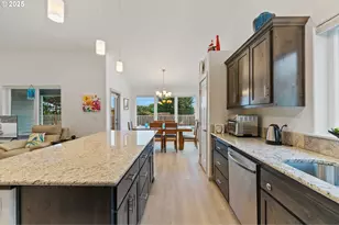 822 Spyglass Dr, Bandon, OR 97411 - Photo 18