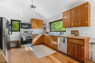 183 Condit Dr, White Salmon, WA 98672 - Photo 12