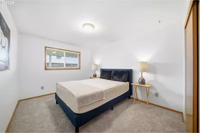 11223 SE Clinton St, Portland, OR 97266 - Photo 14