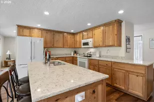 1240 39th Ave SW, Albany, OR 97321 - Photo 8
