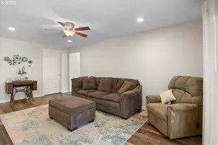 1240 39th Ave SW, Albany, OR 97321 - Photo 12