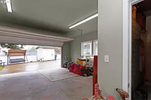 860 NE Ventura St, Roseburg, OR 97470 - Photo 42