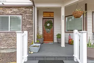 860 NE Ventura St, Roseburg, OR 97470 - Photo 4
