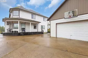 860 NE Ventura St, Roseburg, OR 97470 - Photo 40