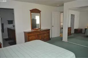 4215 Mt Reuben Rd, Glendale, OR 97442 - Photo 22