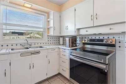 10 N Buffalo St, Portland, OR 97217 - Photo 14