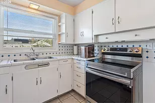 10 N Buffalo St, Portland, OR 97217 - Photo 14