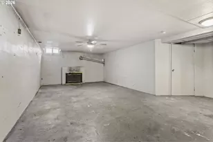 10 N Buffalo St, Portland, OR 97217 - Photo 32