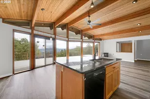 190 Paradise Point Ln, Roseburg, OR 97471 - Photo 6