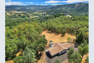 190 Paradise Point Ln, Roseburg, OR 97471 - Photo 38