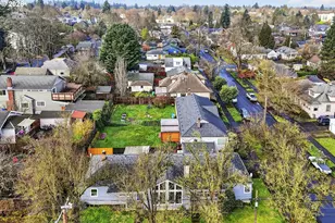 135 NE 55th Ave, Portland, OR 97213 - Photo 2