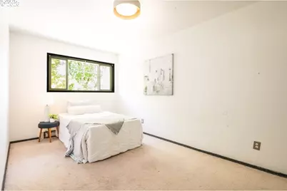 1827 NE Multnomah St, Portland, OR 97232 - Photo 18
