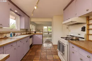 540 NW 9th St, McMinnville, OR 97128 - Photo 10