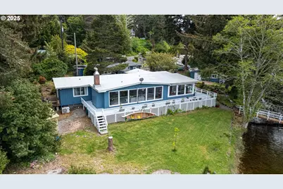 70214 Lakewood Rd, North Bend, OR 97459 - Photo 8