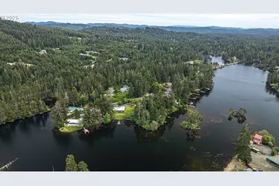 70214 Lakewood Rd, North Bend, OR 97459 - Photo 6