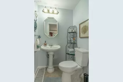 70214 Lakewood Rd, North Bend, OR 97459 - Photo 20