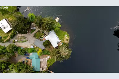 70214 Lakewood Rd, North Bend, OR 97459 - Photo 2