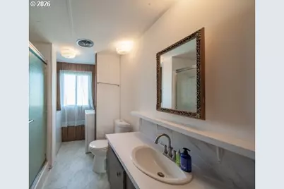 1413 Hawthorne Ave #32, Reedsport, OR 97467 - Photo 12