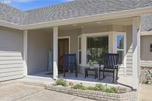 28003 Green Oaks Dr, Eugene, OR 97402 - Photo 4