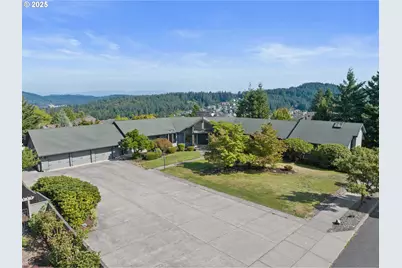 14330 SE Donatello Loop, Happy Valley, OR 97086 - Photo 2
