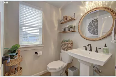 3947 SW Brixton Ave, Gresham, OR 97080 - Photo 8