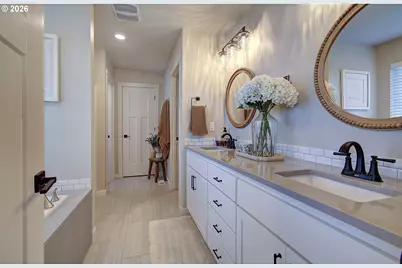 3947 SW Brixton Ave, Gresham, OR 97080 - Photo 28