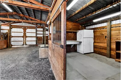 37071 Wallace Creek Rd, Springfield, OR 97478 - Photo 26