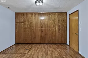 37071 Wallace Creek Rd, Springfield, OR 97478 - Photo 20