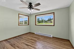 37071 Wallace Creek Rd, Springfield, OR 97478 - Photo 10