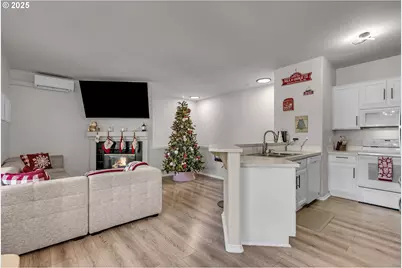 7216 SW Manor Way #F, Beaverton, OR 97078 - Photo 10