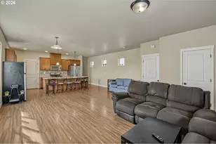 129 NW Connell Ave, Hillsboro, OR 97124 - Photo 6