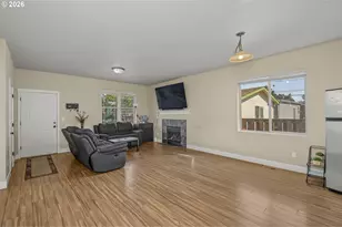 129 NW Connell Ave, Hillsboro, OR 97124 - Photo 10