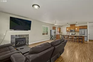 129 NW Connell Ave, Hillsboro, OR 97124 - Photo 4