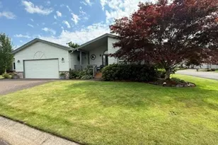 2490 Blue Boy Ln, Eugene, OR 97404 - Photo 2