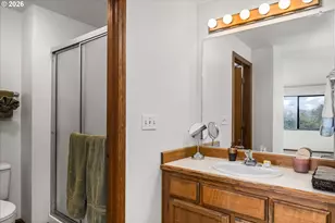 1927 Lake Isle Dr, Eugene, OR 97401 - Photo 24
