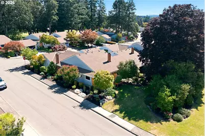 9540 SW Brentwood Pl, Portland, OR 97224 - Photo 32
