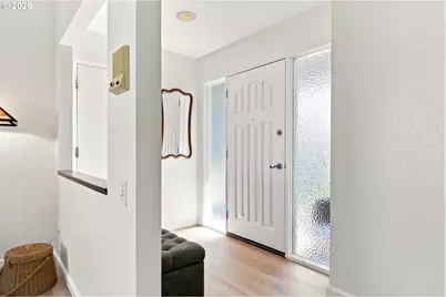 9540 SW Brentwood Pl, Portland, OR 97224 - Photo 8